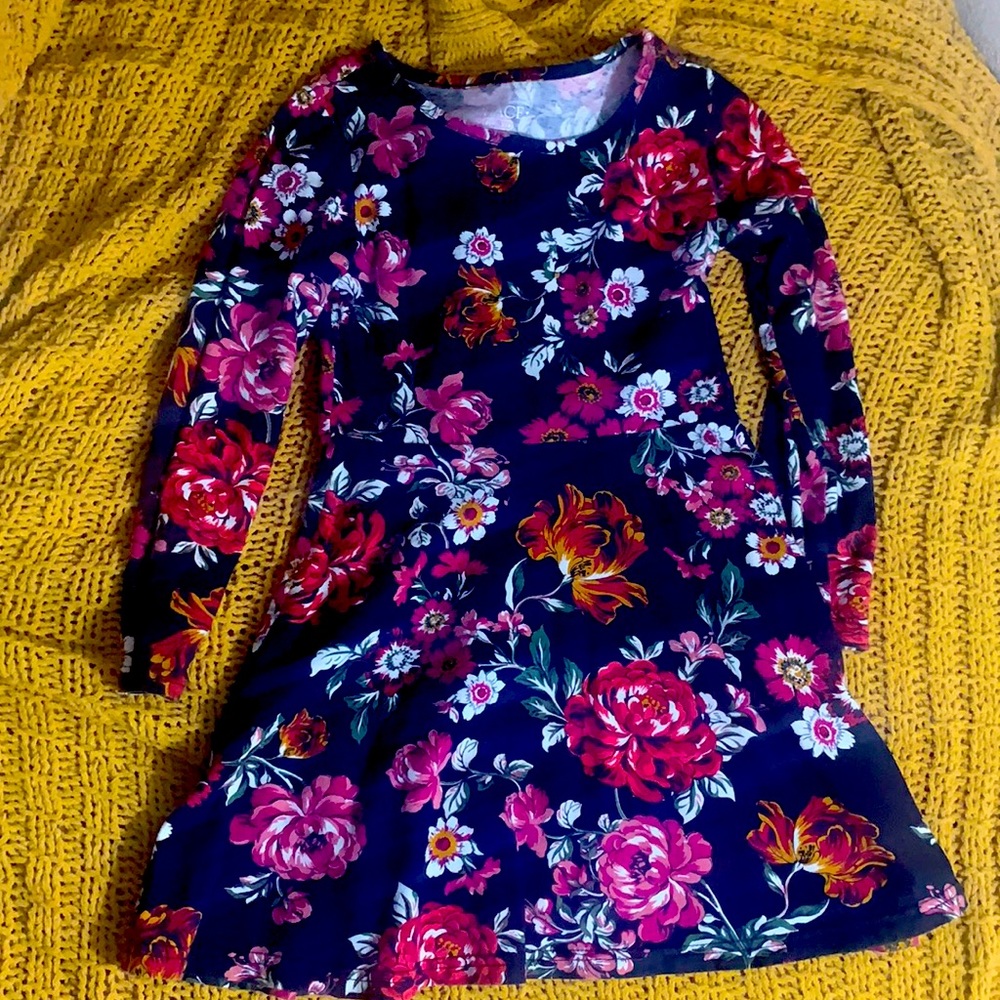 Floral Children’s Place dress
